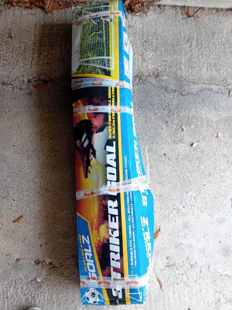 Striker Goal Portable Football Goal – New, Boxed