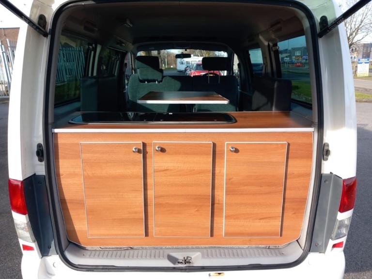 2000 Mazda Bongo 2.0 Automatic CAMPER BED KITCHEN COOKER ELECTRIC SLEEPS TWO MPV Petrol Automatic