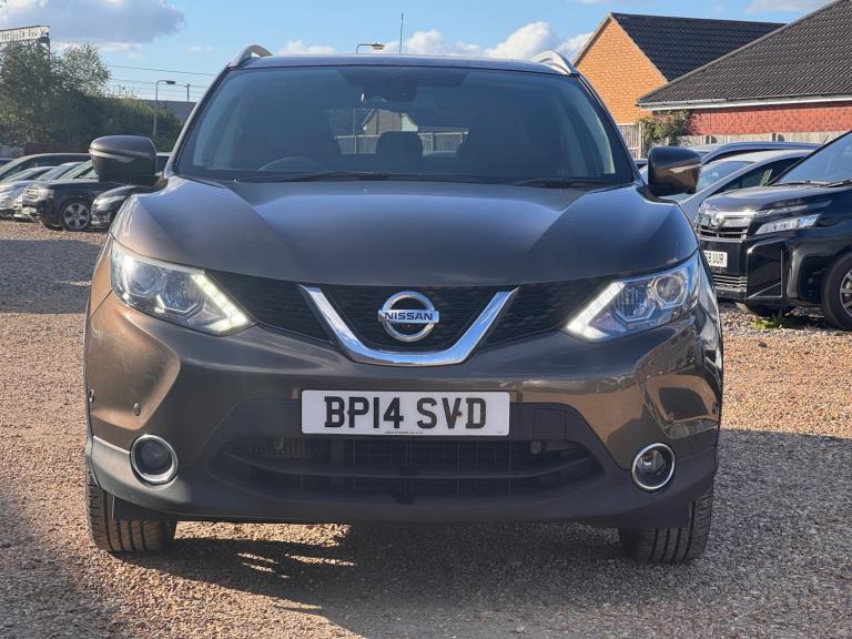 2014 Nissan Qashqai 1.5 dCi Tekna 5dr HATCHBACK Diesel Manual