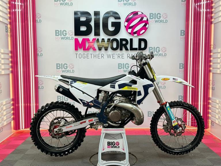 Husqvarna TC 250 2022 - SMPro Wheels - Stock 