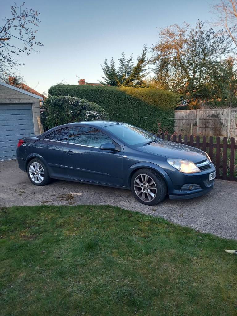 Vauxhall, ASTRA, Convertible, 2008, Manual, 1796 (cc), 3 doors