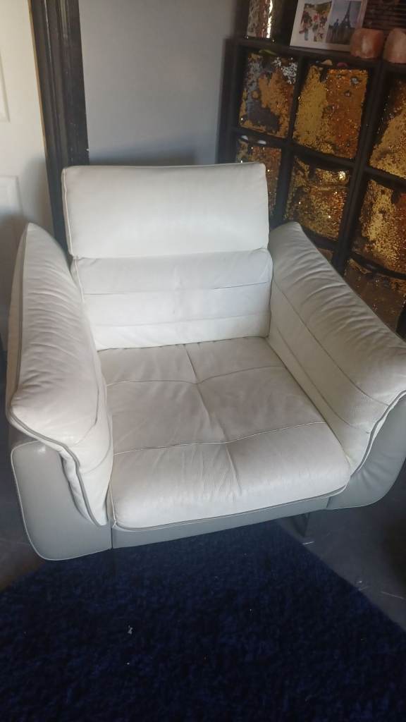 Comfortable White Leather Armchair – Good Condition