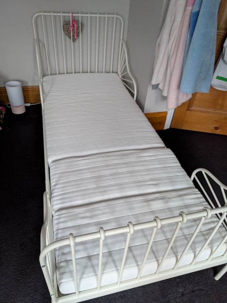 IKEA Minnen children's extending bed bed