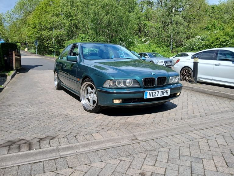 BMW 540i 4.4 V8 AUTOMATIC E39 VERMONTGREEN
