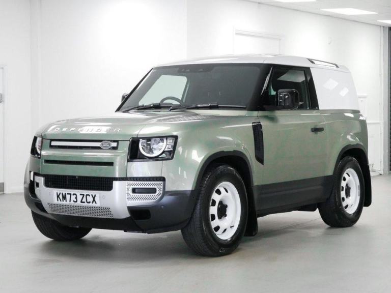 73  DEFENDER 90  3.0 250 BHP HARD TOP AUTOMATIC ( 3 SEAT + AIR SUSPENSION ! )