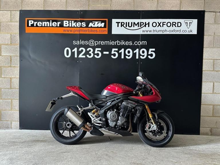 Stunning Low Mileage 2021/71 Triumph Speed Triple 1200 RR Motorcycle 
