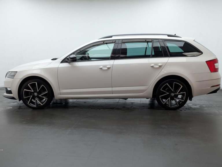 2019 Skoda Octavia 1.5 TSI ACT SportLine Estate 5dr Petrol DSG Euro 6 (s/s) (150 ps) - SAT NAV ES...