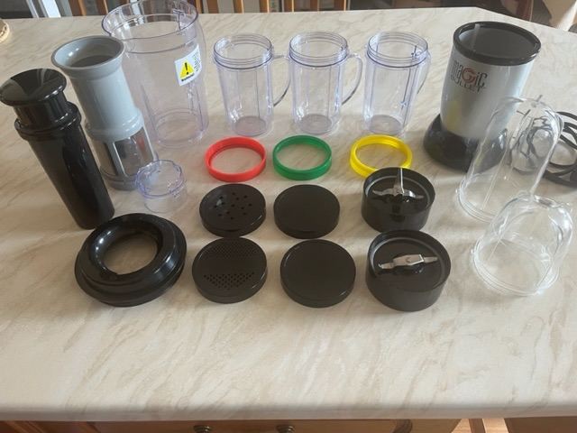 THE ORIGINAL MAGIC BULLET DELUXE BLENDER MIXER & FOOD PROCESSOR KIT - BRAND NEW CONDITION!