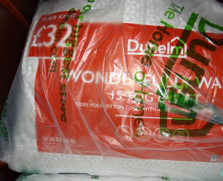 image for NEW Super King Dunelm Wonderfully Warm 15 Tog Duvet Soft Polyester Cover Plump Polyester Filling IG