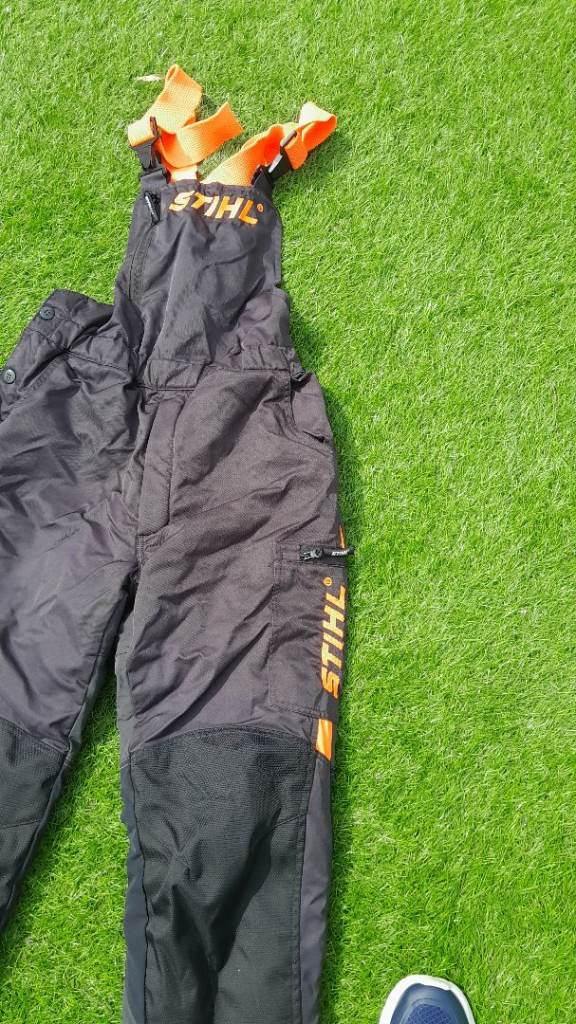 Stihl Chainsaw protective trousers M