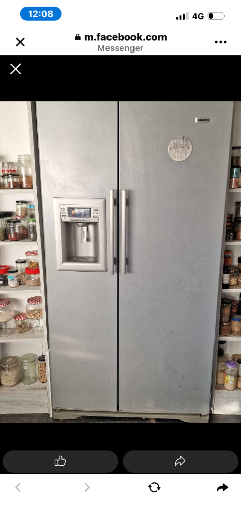 American Style Fridge Freezer with Water Dispenser