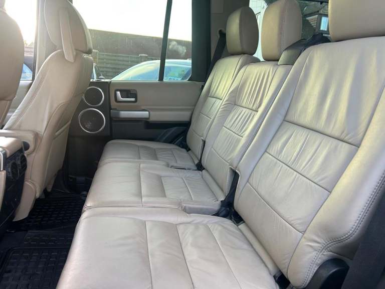  Land Rover Discovery 3 2.7 TD V6 HSE Station Wagon 5dr Diesel