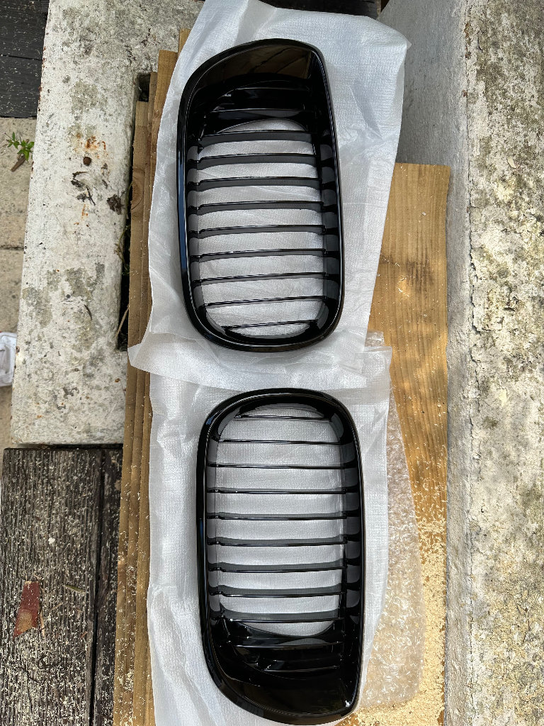 BMW E46 M3 black out grill 1999-2002