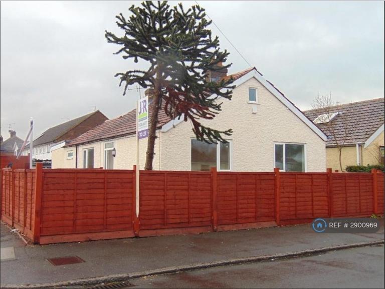 4 bedroom house in Bower Way, Slough, SL1 (4 bed) (#2900969)