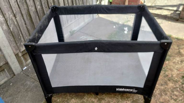 Kiddicare Black Travel Cot / Playpen – Good Condition