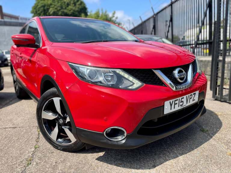 2015 Nissan Qashqai 1.5 dCi N-Tec 5dr HATCHBACK Diesel Manual