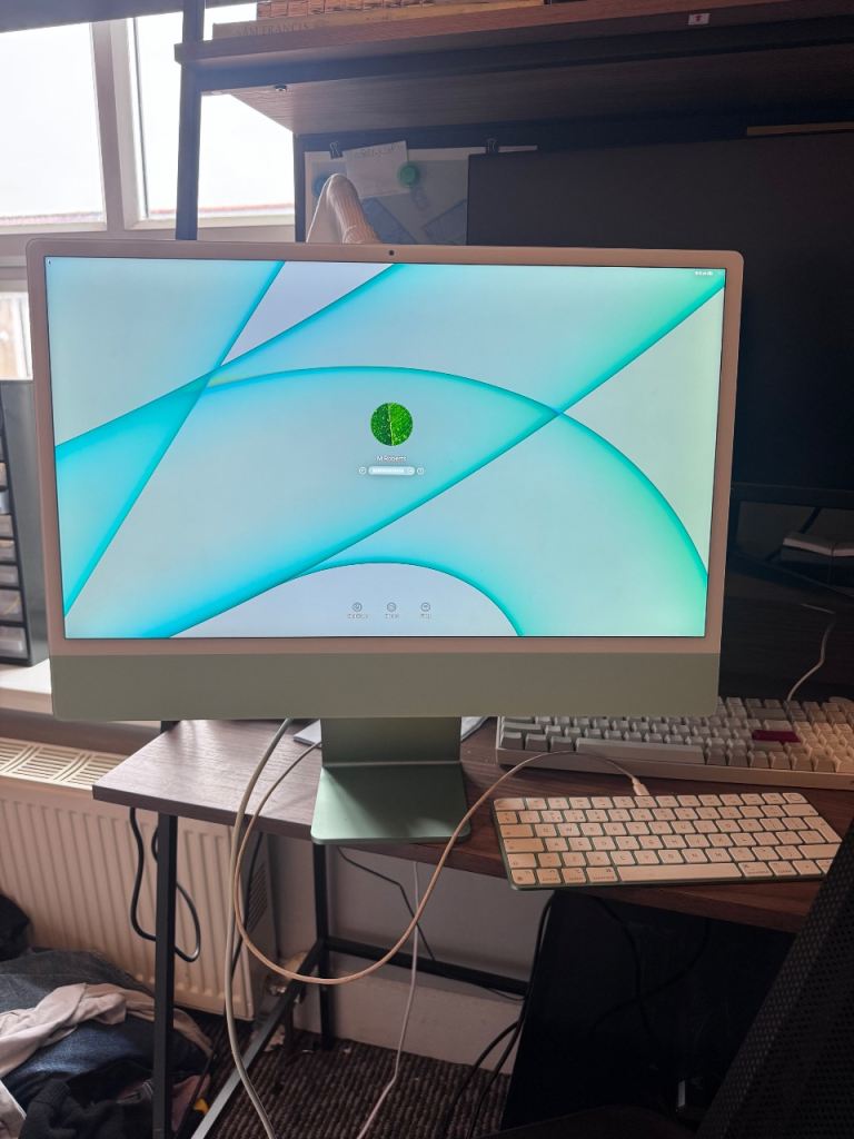 Apple iMAC m1 Great condition 8gb 512storage 4.5k retina screen Ethernet port