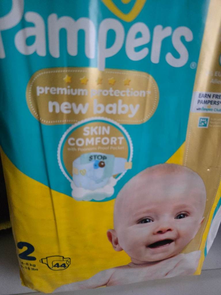 New Pampers Premium Protection New Baby Nappies Size 2 (44 pack)