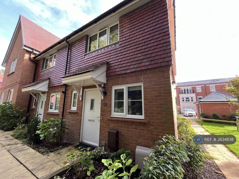 2 bedroom house in Merritt Way, Waterlooville, PO8 (2 bed) (#2834838)