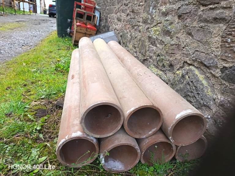Clay pipes 