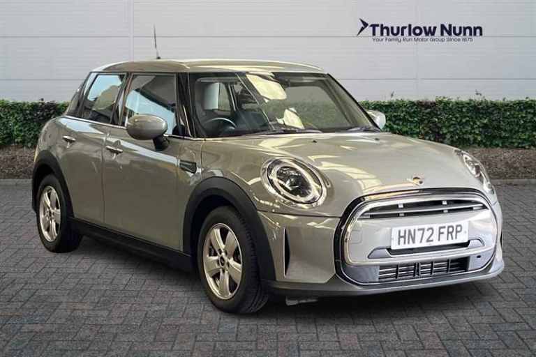 2022 MINI Hatch 1.5 Cooper Classic Hatchback 5dr Petrol Steptronic Euro 6 (s/s) (136 ps) Hatchbac...