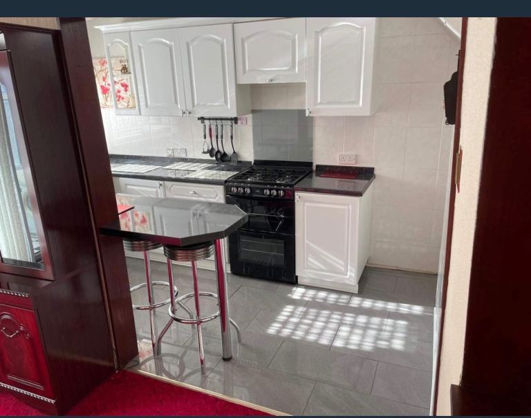 3-bedroom property For rent 