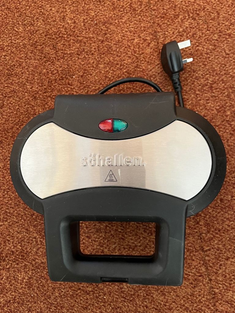 Schallen Pie Maker - Good Condition