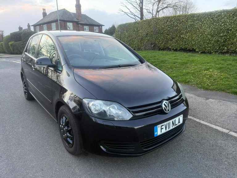 Volkswagen Golf Plus (VW Golf) 1.6 TDI S 5 Dr with 6 Months MOT&FSH&Nav Screen with Bluetooth Phone