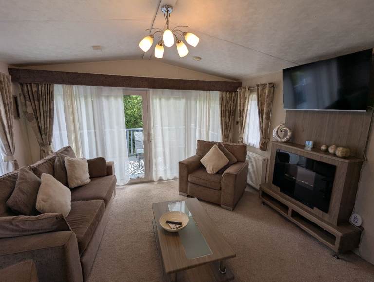 Static caravan lodge with hot tub, Northumberland. Bockenfield. Felmoor.
