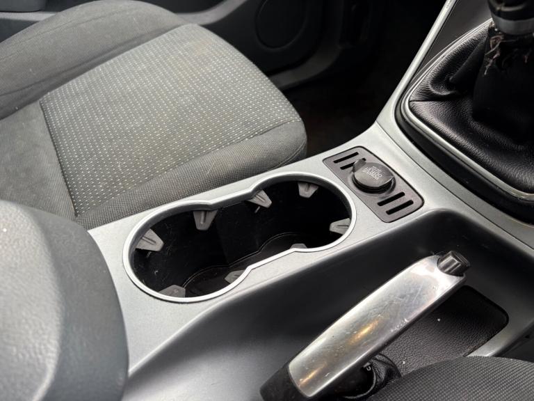 2012 Ford C-Max 1.6 ZETEC 5DR PETROL *PARKING SENSORS *DAB *BLUETOOTH *ARM REST MPV Petrol Manual