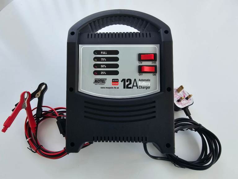 BATTERY CHARGER