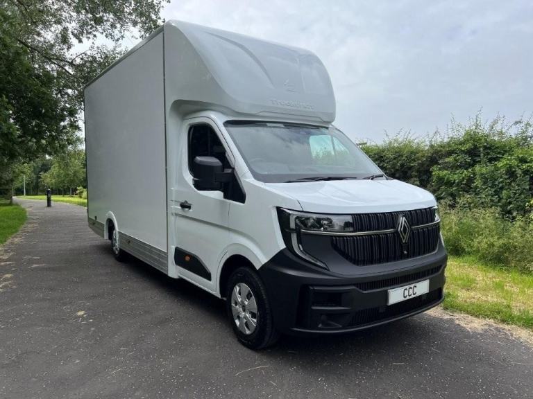 Pre Reg June 2026 Renault Master 2026 LL35 dCi Advance FWD Low Loader (150)