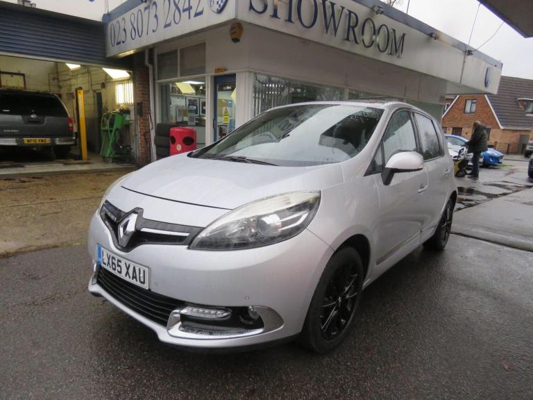 2015 Renault Scenic 1.5 dCi Dynamique Nav Auto Euro 6 5dr MPV Diesel Automatic