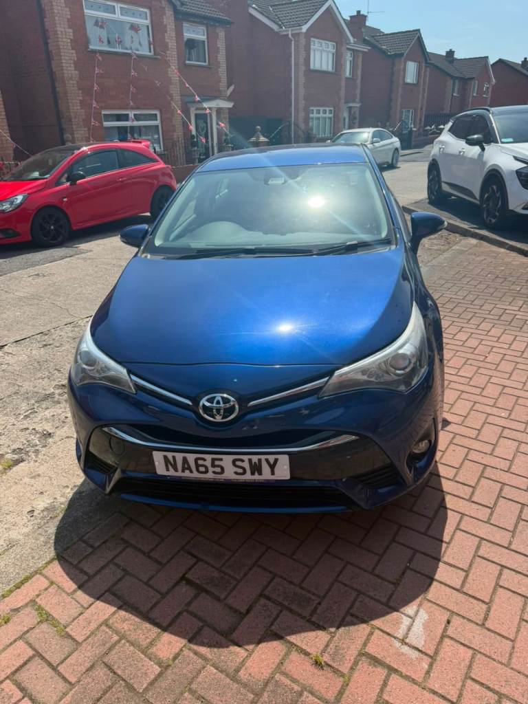 Toyota, AVENSIS, Saloon, 2015, Manual, 1598 (cc), 4 doors