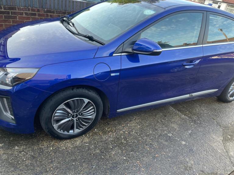 Blue Hyundai Ioniq 5 Plug-in Hybrid - can be used for PCO until 2031