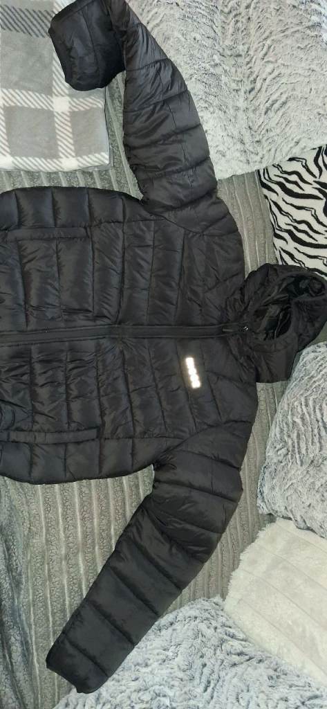 Brand new niice puffer jacket