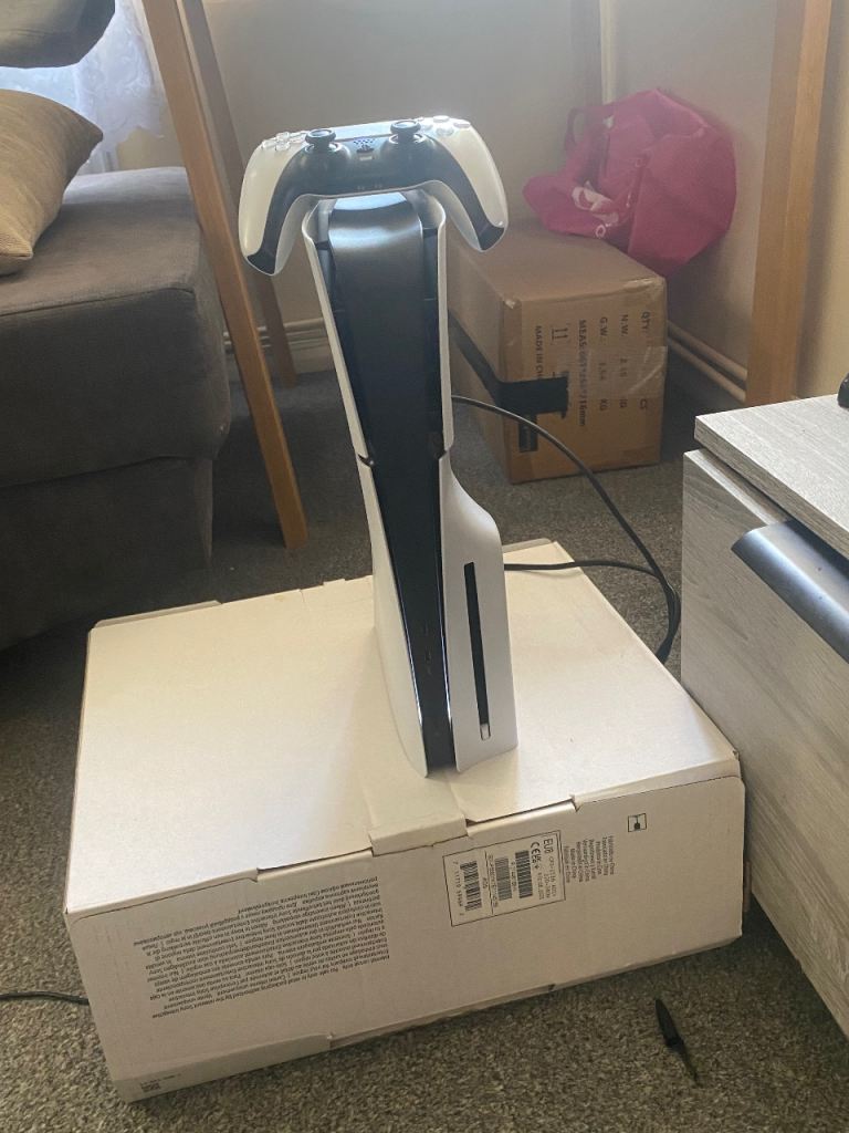 Sony PlayStation 5 PS5 Disc Version with Controller