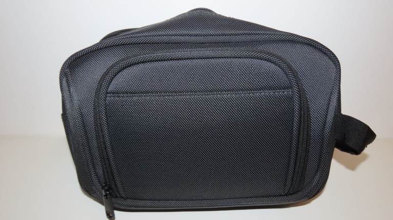 NEW Tesco Finest Textured Washbag Black One Size Stylish Zip Closure Travel Essentials Toiletries IG