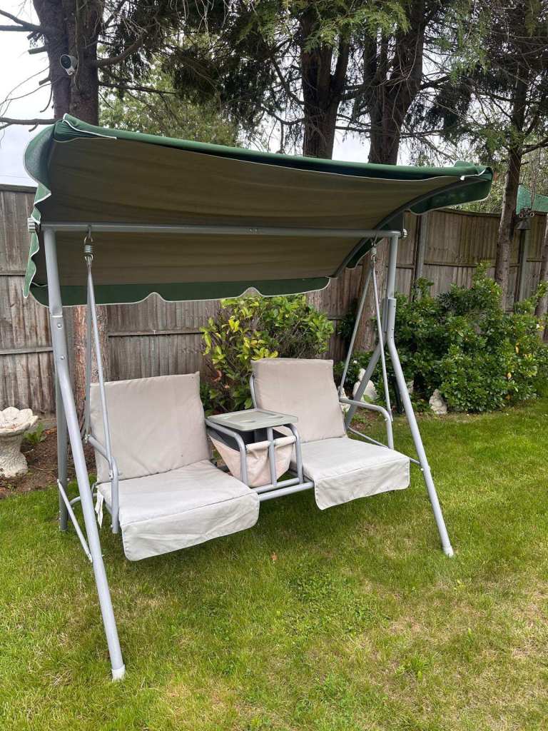 Garden Swing Chair – Great Condition – Ready for Summer