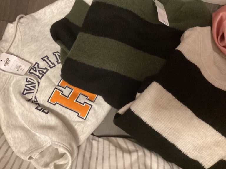 New ladies clothes bundle