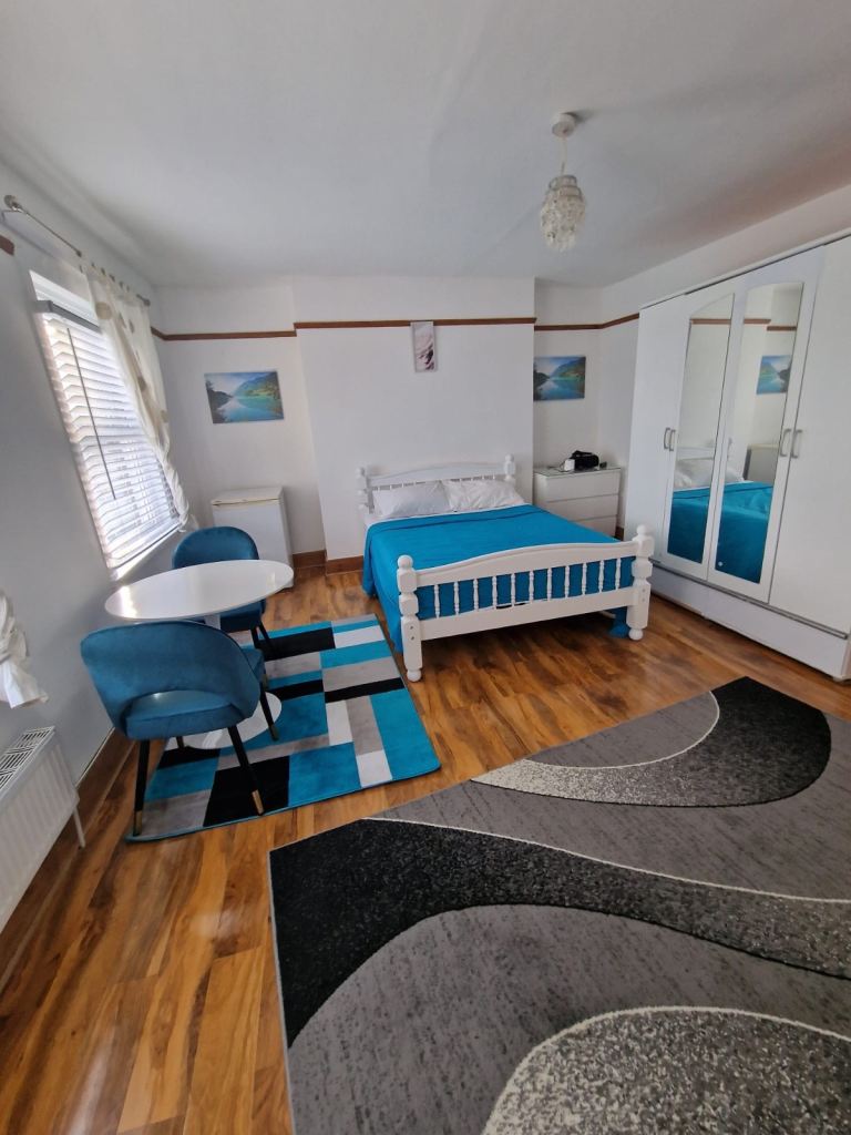 Rent *** Large Double Room - Dartmouth Road SE26 4QZ 