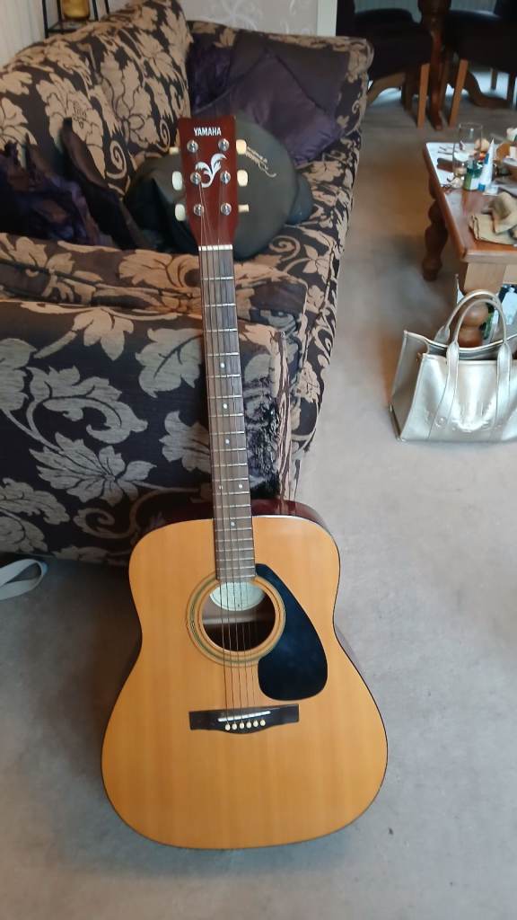 Immaculate Yamaha FG300A Acoustic Guitar