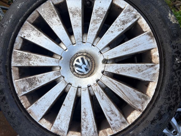 2010 VW Passat rims 