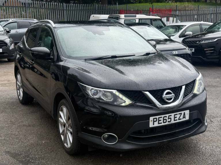 2015 Nissan Qashqai 1.6 dCi Tekna 5dr Xtronic HATCHBACK Diesel Automatic