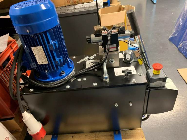 CEMER Press 3KW Hydraulic Power Pack