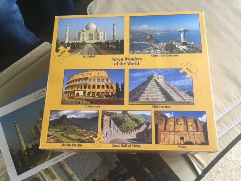 Box set of jigsaw puzzles. Seven Wonders of the World