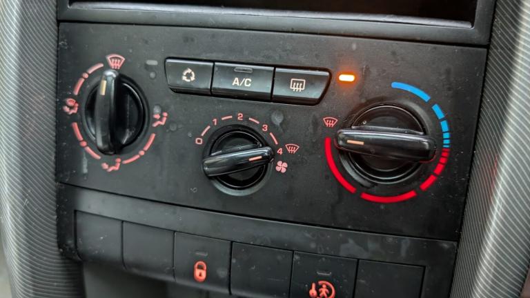 2007 Peugeot 207 1.6 HDi 110 SE 5dr HATCHBACK Diesel Manual