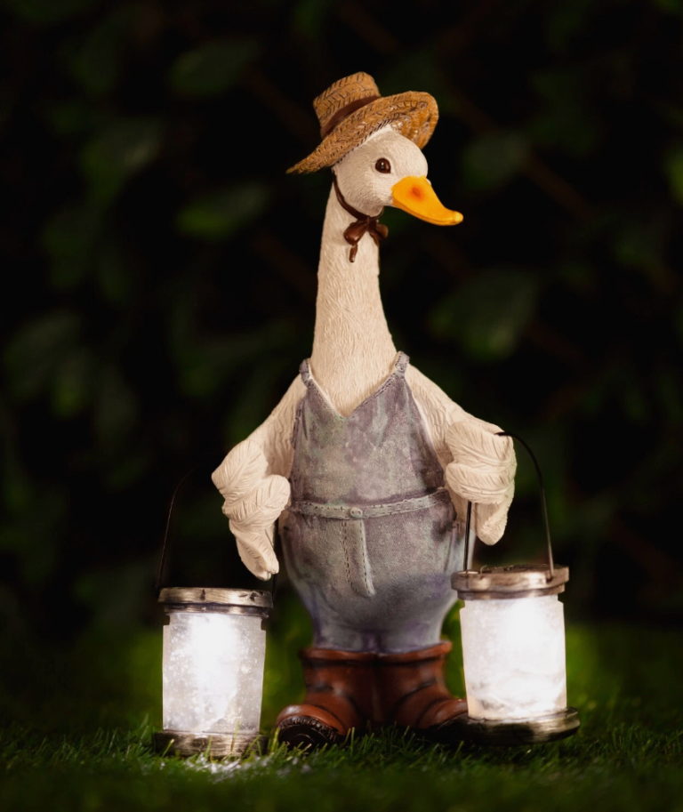 Solar LED Duck Garden Ornament - NEW - Presents / Gift 