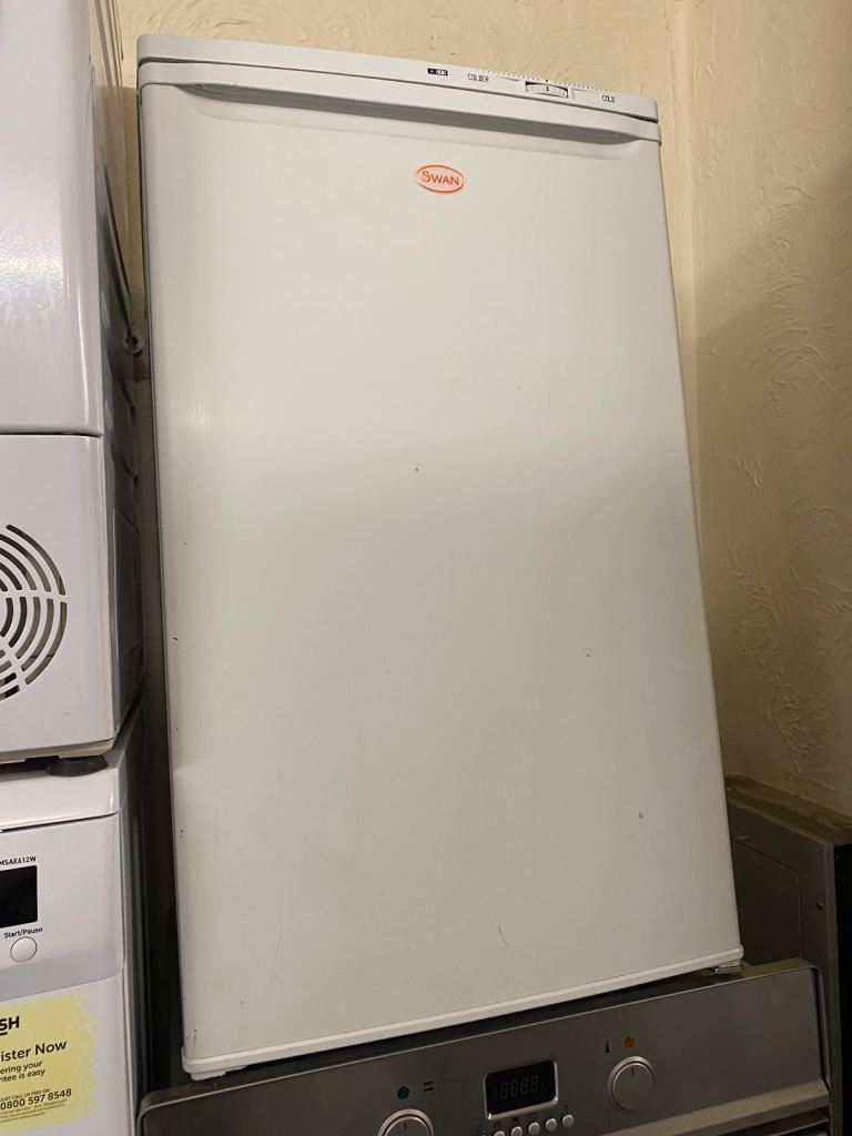 🚚✅WHITE SWAN FULLY REFURBISHED UNDER COUNTER FREEZER WE DELIVER