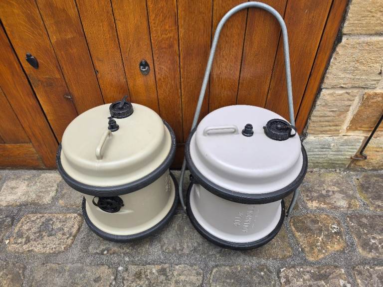Aqua roll containers plus handle